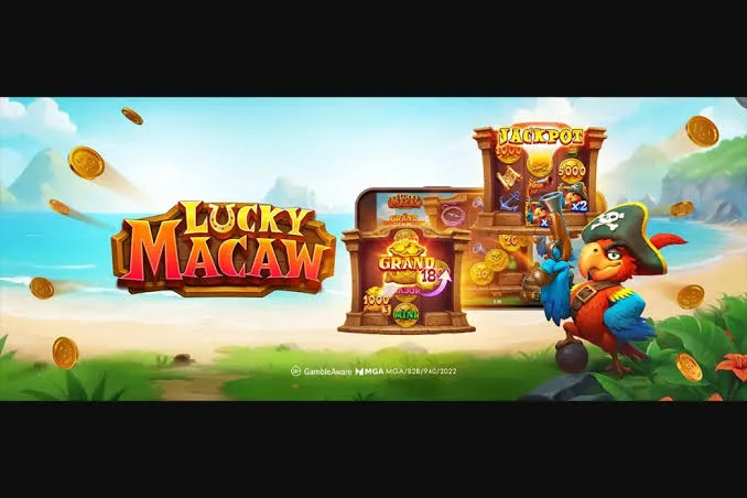 Lucky Macaw